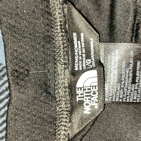 The North Face. Flash-dry sweatpants. Pre-owned. Men's size Large - Picture 2 of 15